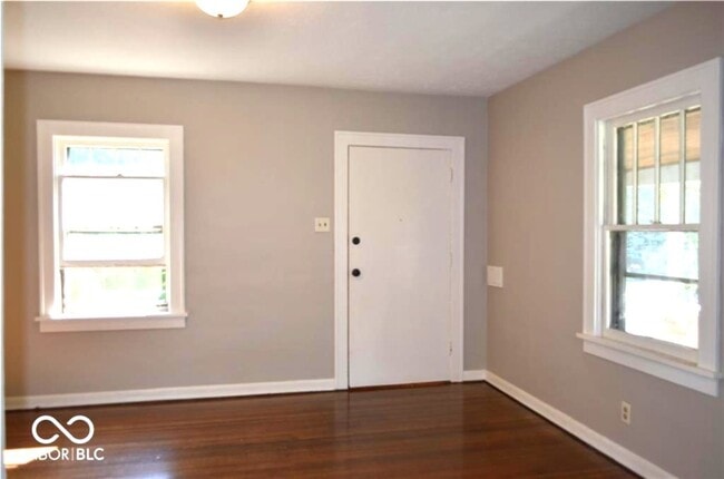 Building Photo - 1302 Shannon Ave