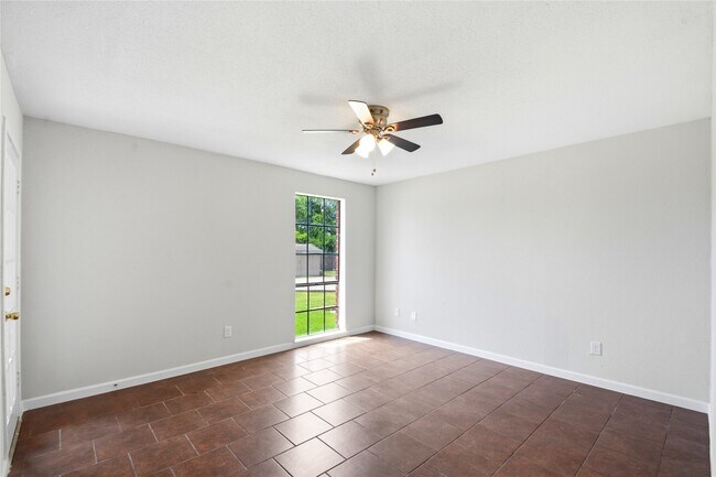 Foto del edificio - 12500 Sandpiper Dr