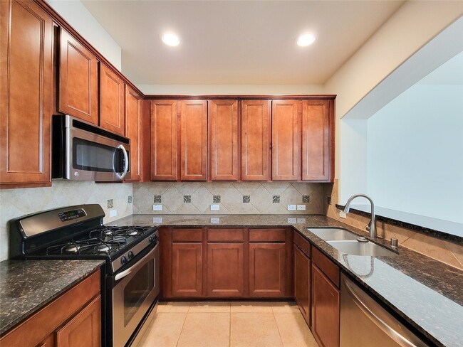 Foto del edificio - 8603 Sunset Loch Dr