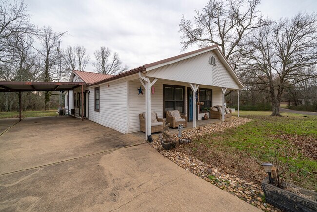 Foto del edificio - 1284 Buchanan Rd