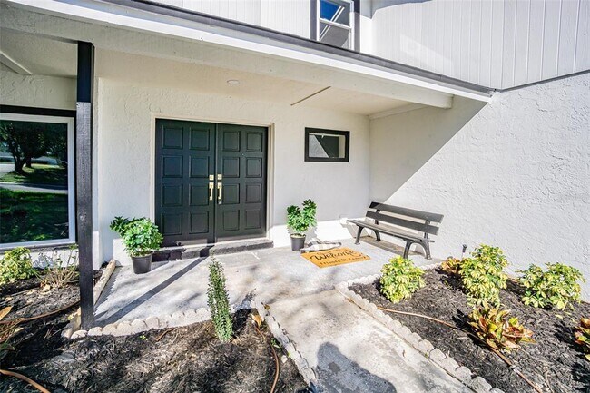 Foto del edificio - 6370 Conniewood Square