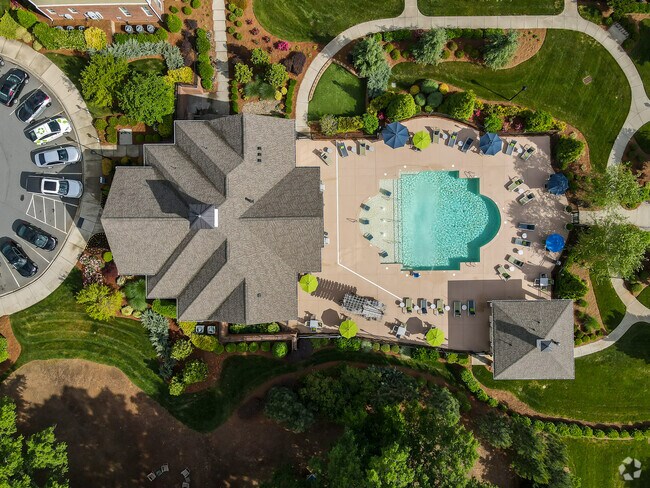 Piscina - Residences at Brookline