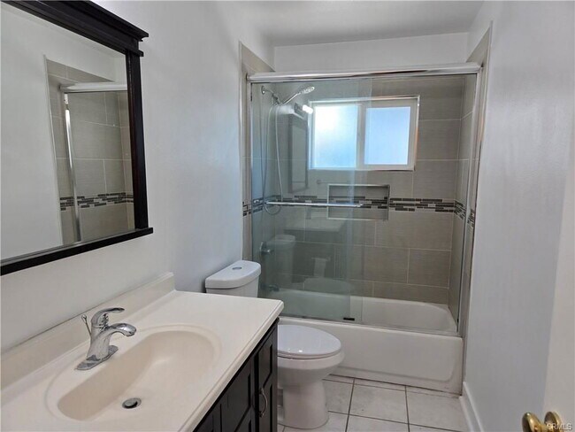 Building Photo - 24224 Welby Way