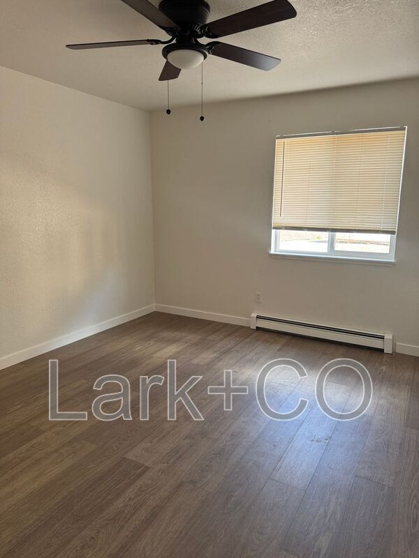 Primary Photo - 3014 Mallard Dr
