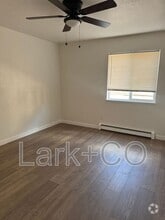 Building Photo - 3014 Mallard Dr