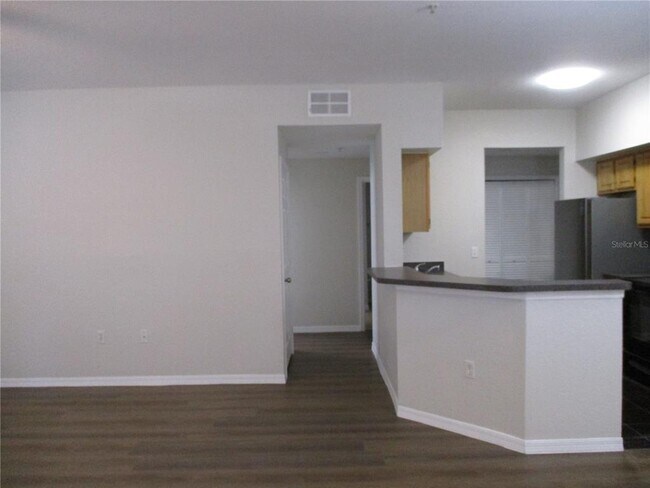 Building Photo - 6021 Westgate Dr