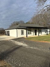 Building Photo - 2137 Pisgah Church Rd