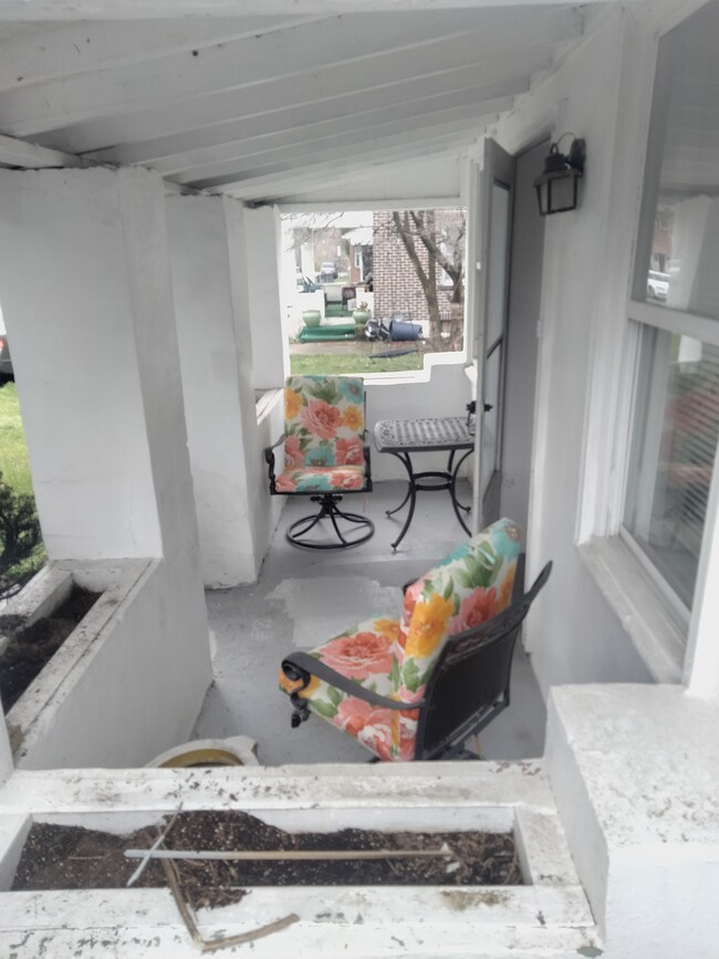 Foto del edificio - 633 Carldon St