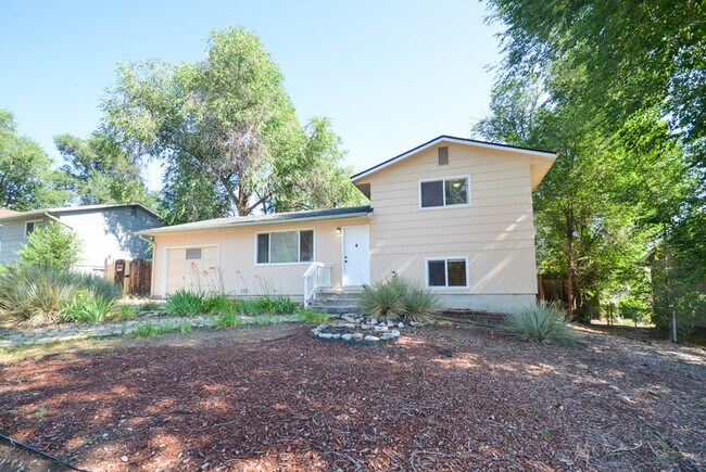 Building Photo - 3618 Purdue St