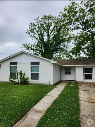 Building Photo - 1523 Grant Dr