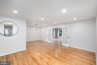 Building Photo - 10317 Cardinal Rd