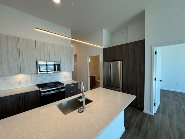 Photo - 144 N Aberdeen St Apartment