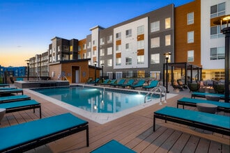 Building Photo - Hyve