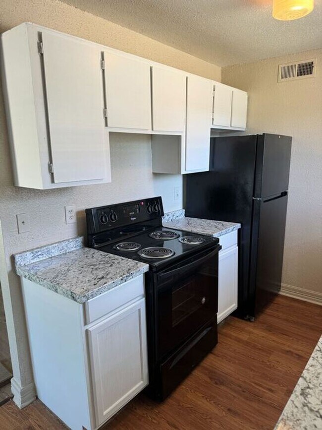 Foto del edificio - 4200 Boyett St