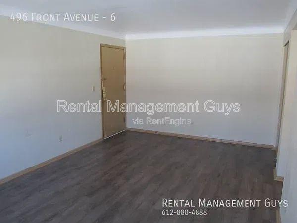 Foto del edificio - 496 Front St