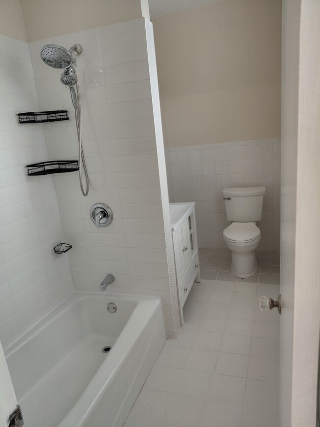 Baño - 41 Saratoga Ave