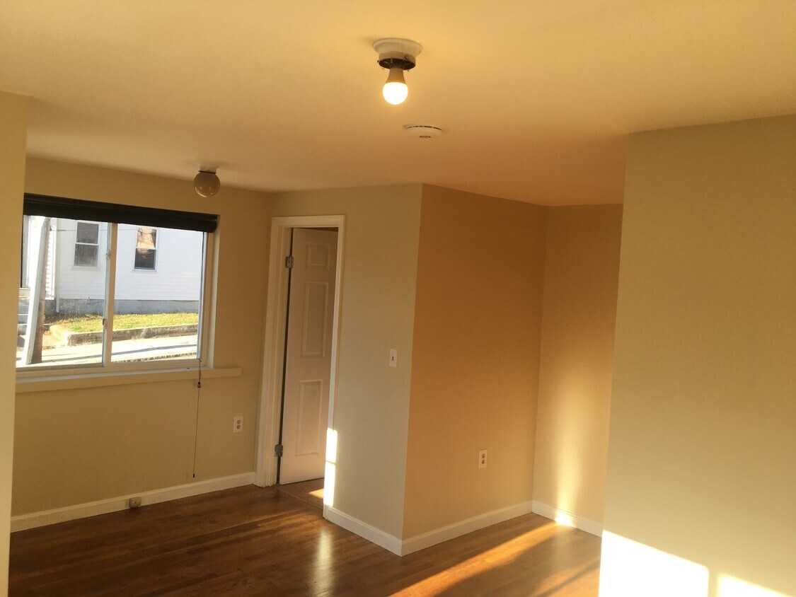 Foto del edificio - 635 Somerville Ave