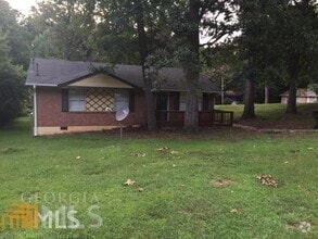 Building Photo - 8225 Attleboro Dr