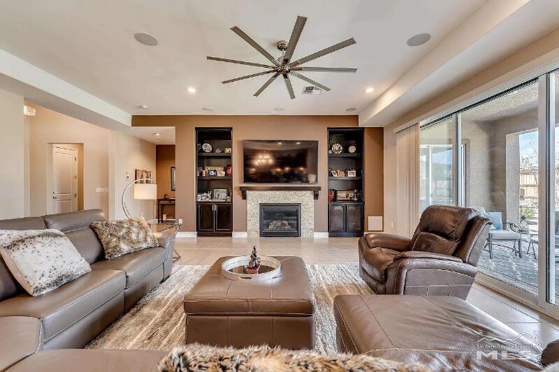Foto principal - 9845 Sea Breeze Ln