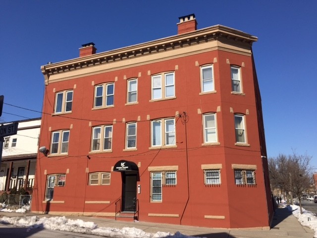 Primary Photo - 153 Pierson St
