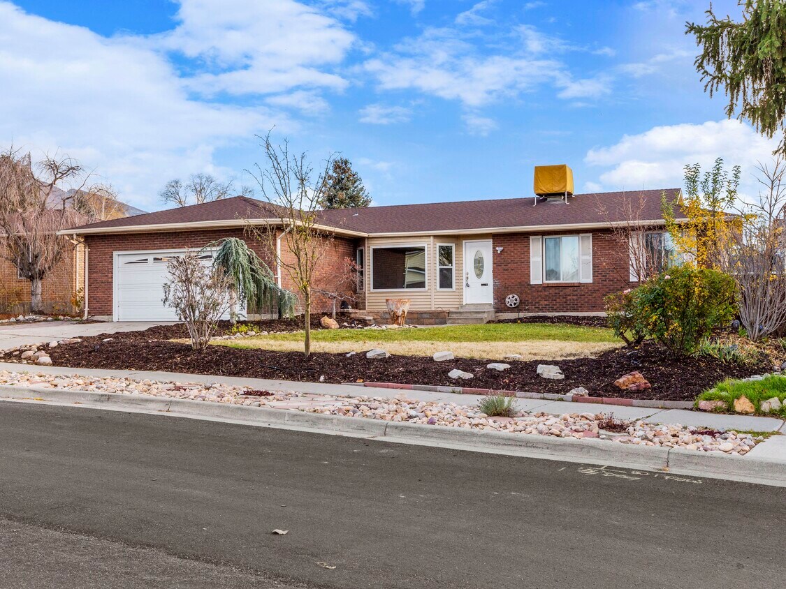 1162 E Belsaw Cir, Sandy, UT 84094 House Rental in Sandy, UT