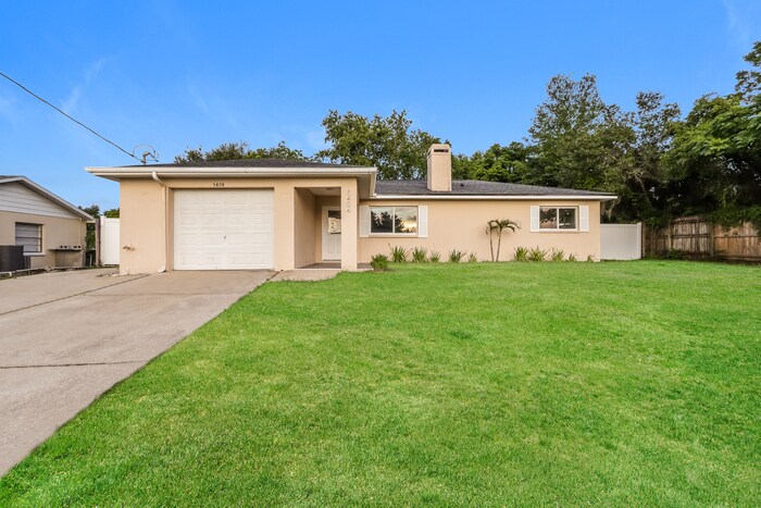 Foto principal - 5404 Deltona Blvd