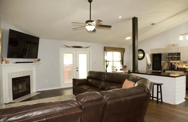 Foto del edificio - 4770 Coronado Cir