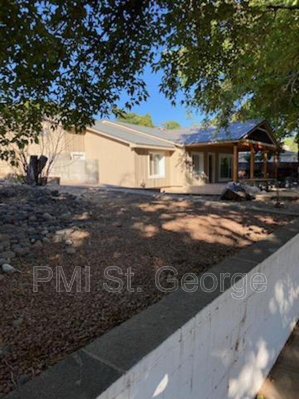 Building Photo - 288 Diagonal St