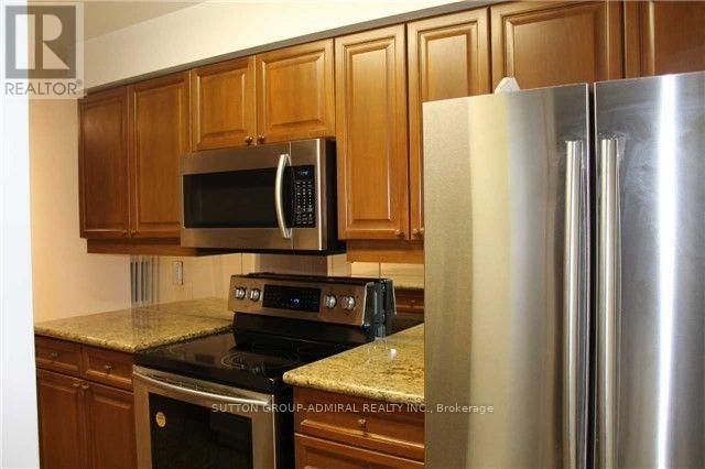 Building Photo - 233 Beecroft Rd