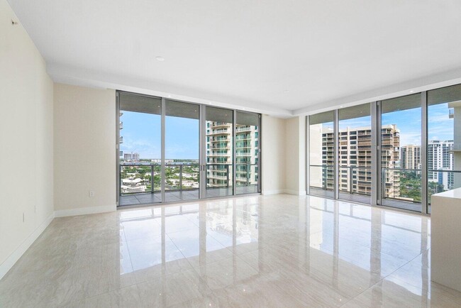 Foto del edificio - 3100 N Ocean Dr