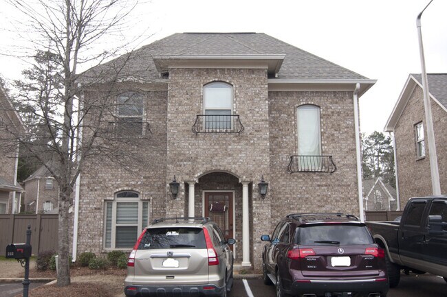 Foto del edificio - Falls Grove