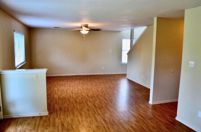 Foto del edificio - 14208 Sumatra Ln