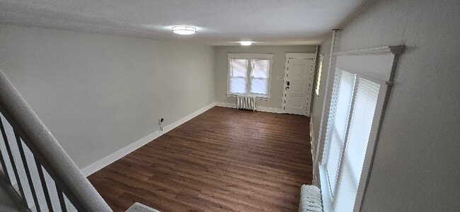 Building Photo - 1457 Hamilton Ave