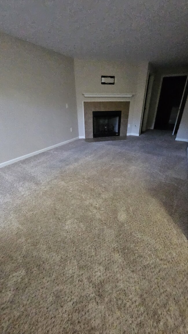 Building Photo - 8285 Bruntsfield Rd