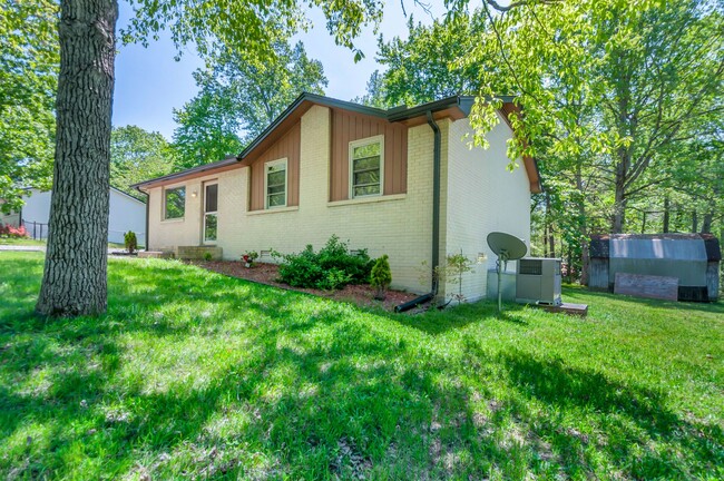 Building Photo - 7311 Birch Bark Dr