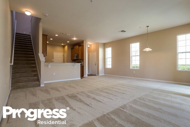 Building Photo - 1302 Glenleigh Dr
