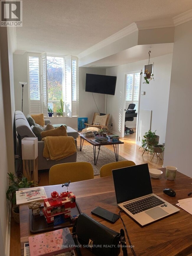 Building Photo - 485 Rosewell Ave