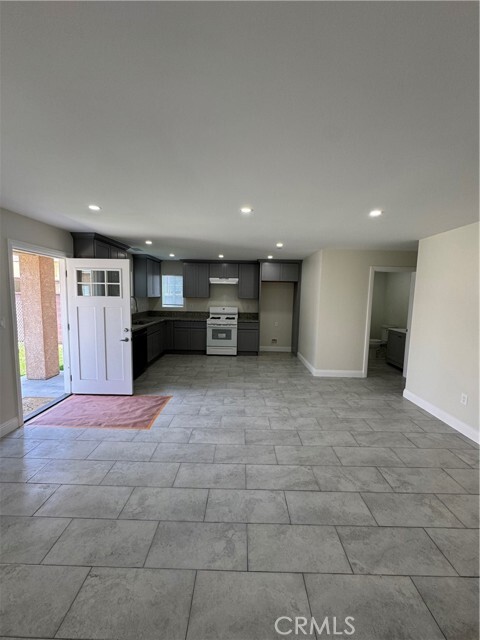 Foto del edificio - 8548 Boyson St