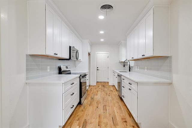 Foto del edificio - 1302 Mayfield Ave
