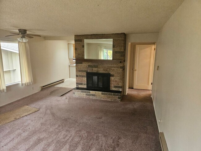 Foto del edificio - River Road SIngle Family Home