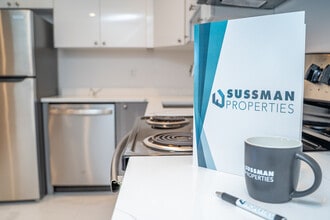 Building Photo - Kenmore Apartments