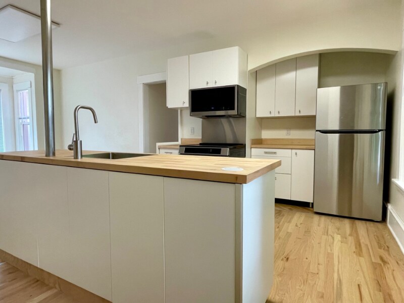 Foto principal - 1161 Hubbard Ave