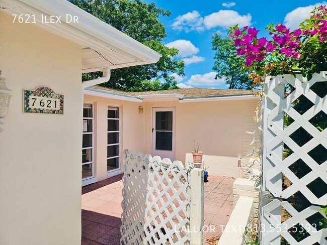 Building Photo - 7621 Ilex Dr