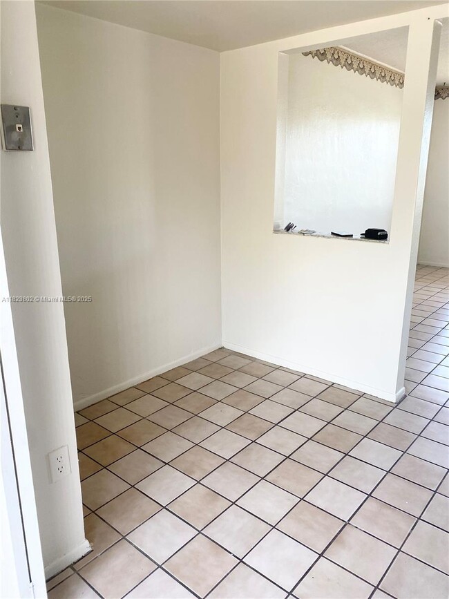 Foto del edificio - 6154 SW 38th St