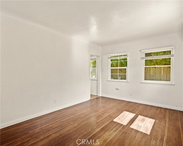 Foto del edificio - 657 E Jefferson Ave