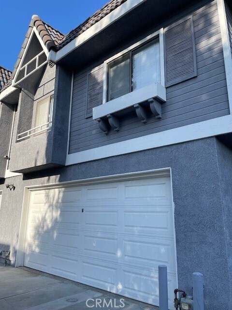 Building Photo - 2452 Oneida St