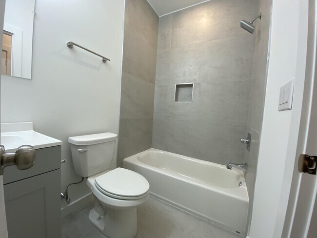 Foto del edificio - 4936 W Thompson St