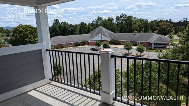 Building Photo - 4 Bed / 3.5 Bath Newly built Townhouse (Av...