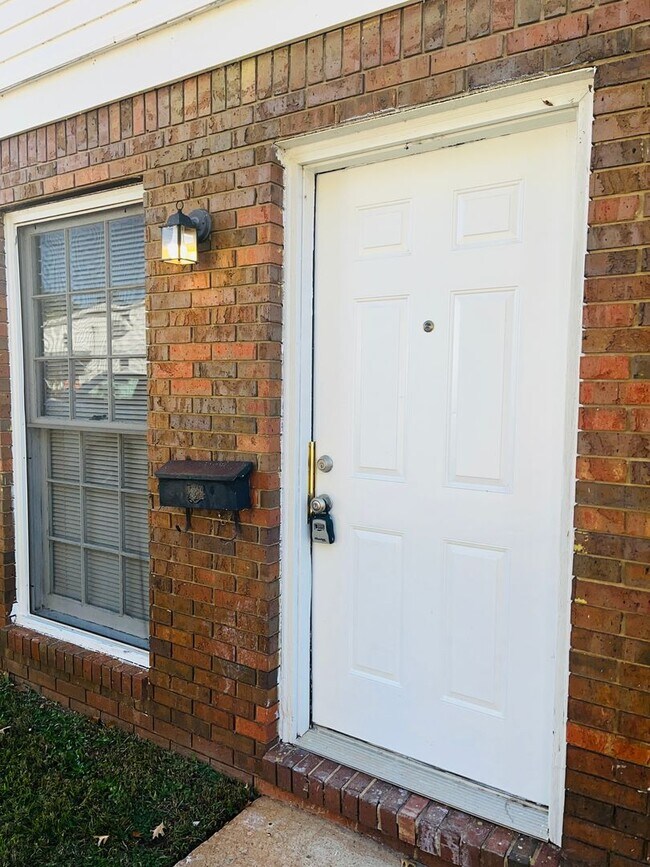 Foto del edificio - 17 Curran Ave