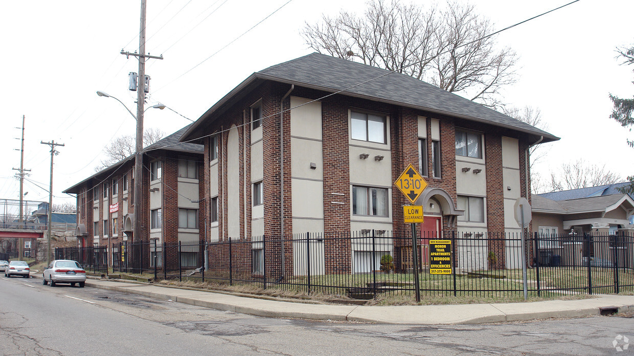 Building Photo - Monon Trail Apts